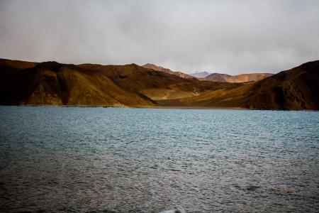 Photo of Mountains Near the Sea