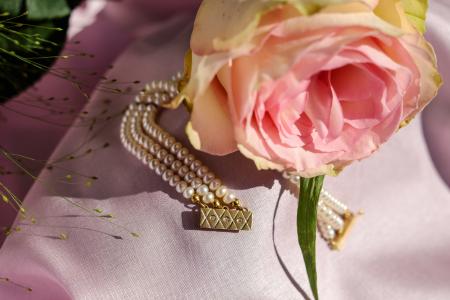 Pink Rose and Gold Beaded Jewelry