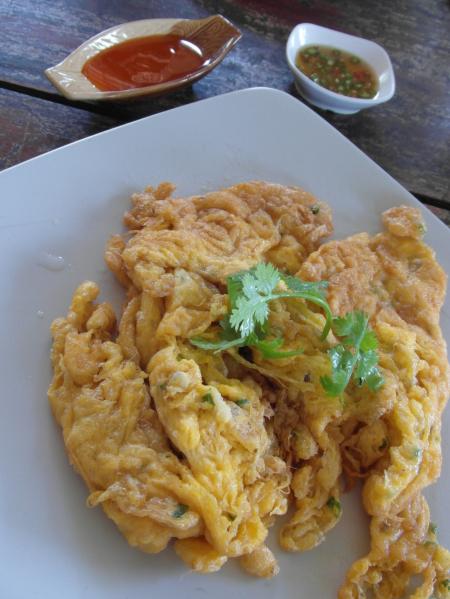 Plain Omelette with Sauce