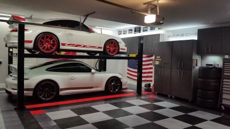 Porsche Garage