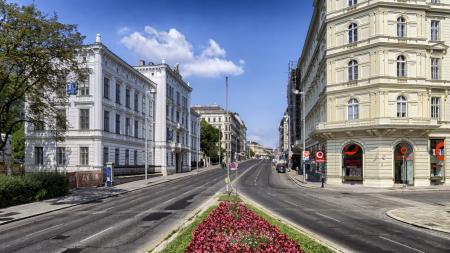 Road in Venna