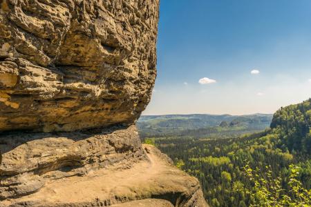 Rocky Cliffs