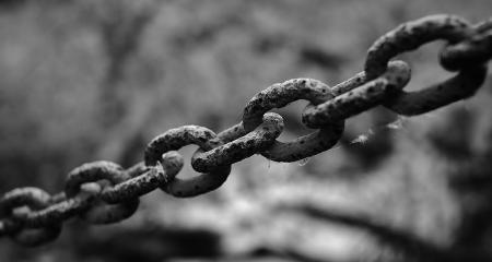 Rusty Chain Links