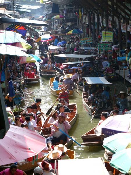 Saduak Floating Market