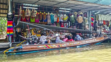 Saduak Floating Market