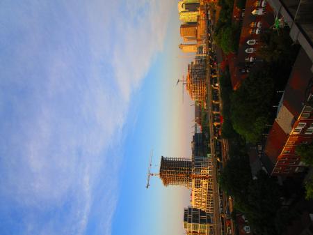 Scanning Toronto skyline, at dawn, 2017 06 12 F -ak