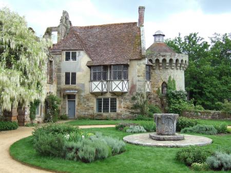 Scotney Castle