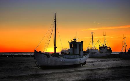 Ships on the Beach