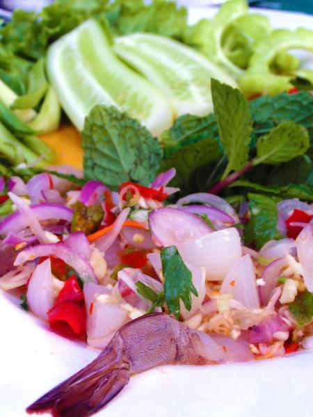 Spicy Raw-Prawn Salad