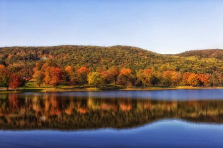 Squantz Pond