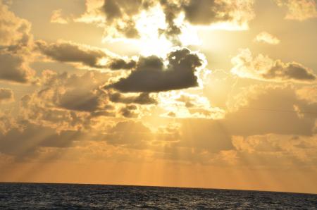 Sunlight Through Clouds during Daylight