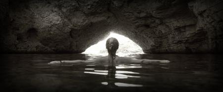 Swimming under the Cliff