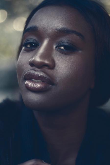 Tilt-shift Lens Photography of Woman's Face