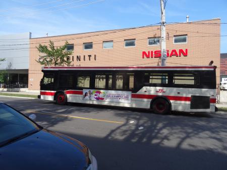 TTC bus on Parliament, 2015 08 19