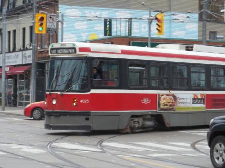 TTC CLRV 4025 at Parliament and Queen, 2014 11 05