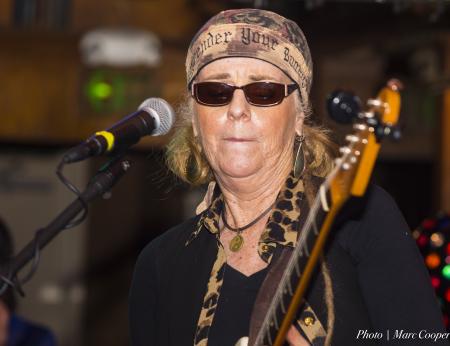 Veteran Blues Guitarist Debbie Davies