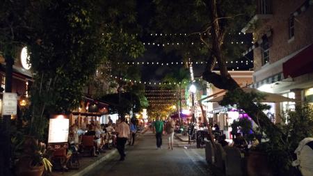 Walkway by Havana 1957 in Miami Beach