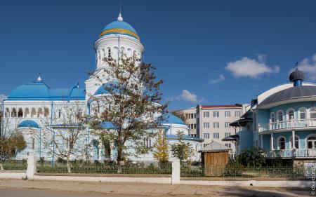 Бельцы, Кафедральный Собор Св Благоверных Царей Константина и Елены / Catedrala Sfinţii Împăraţi Constantin şi Elena din Balti / Saint Constantine and Elena Cathedral in Balti