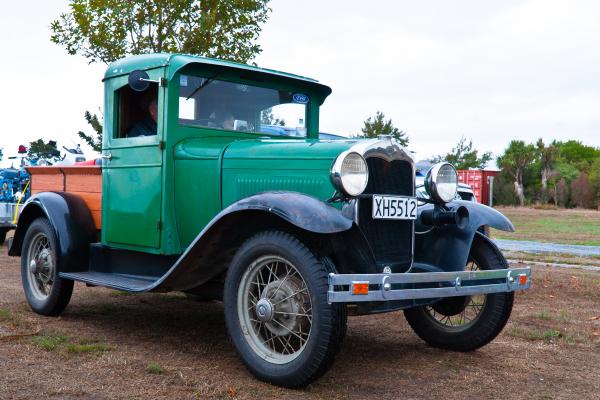 1931 FORD MODEL A Flat Deck Truck