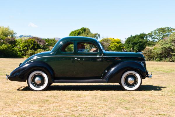 1938 FORD COUPE