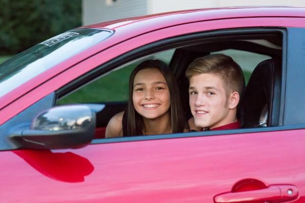 _MG_6451 Jacey & Josh in car