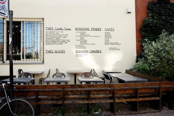 A resturant in the street