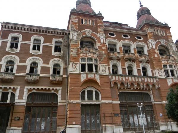 Abandoned building