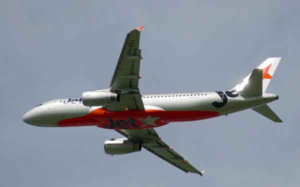 Airbus A320. Jetstar.