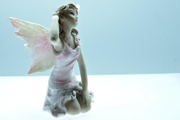 Angel figurine