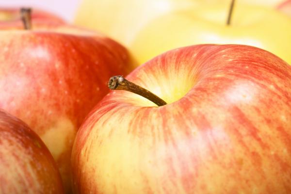 Apples