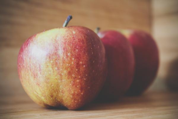 Apples