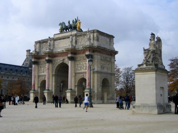 Arc du Louvre
