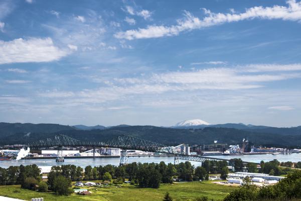 Astoria, Oregon, view across the Columbia River into the state of Washington