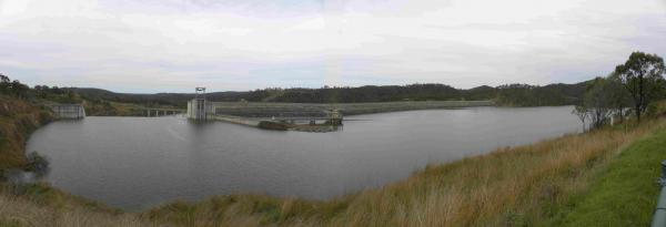 Awoonga Dam at full capacity 17 Dec 2010