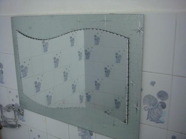 Bathroom morror