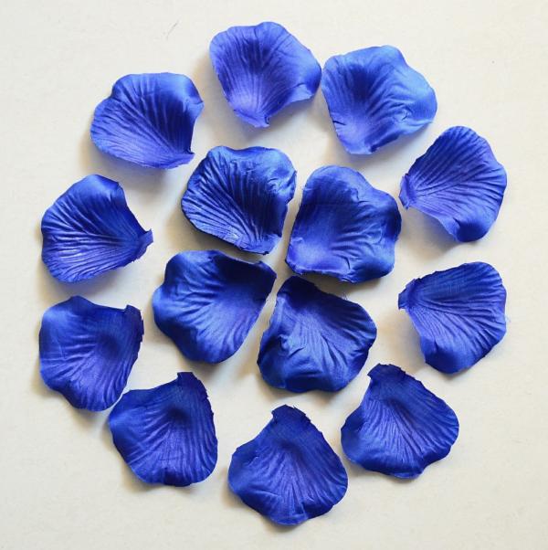 Flower petals
