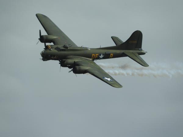 Boeing B-17G Flying Fortress 'Sally B'