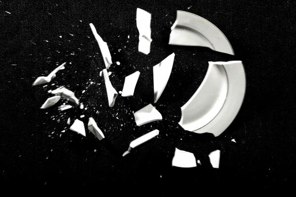 Broken plates