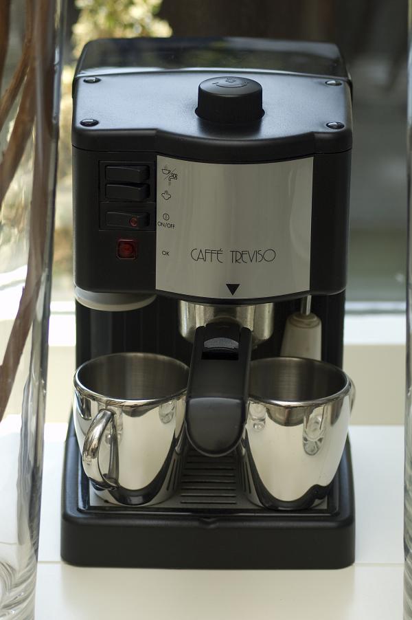 Cappuccino machine