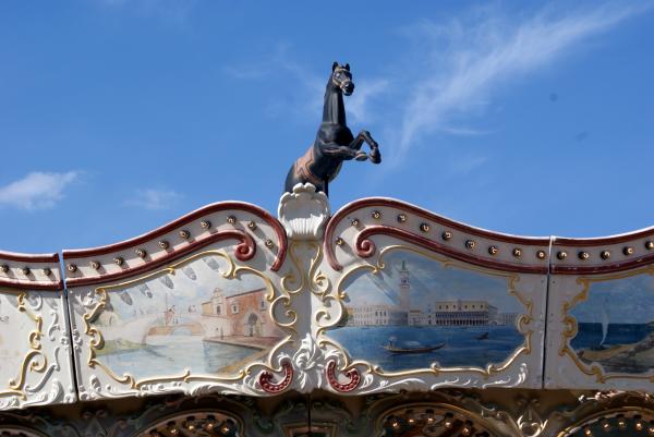 Carousel crest - 2