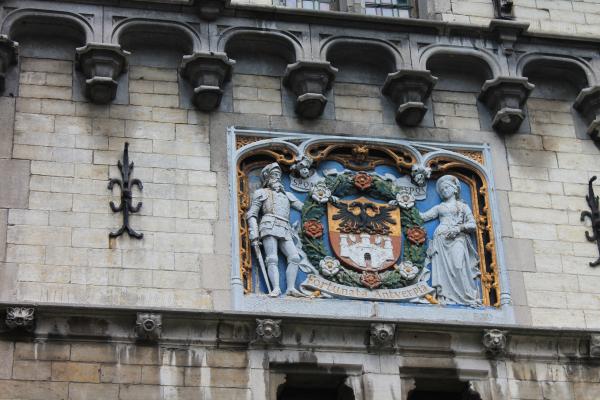 Castle emblem