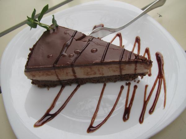 Chocolate dessert