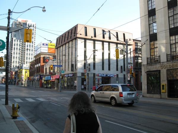 Church south of Queen.jpg