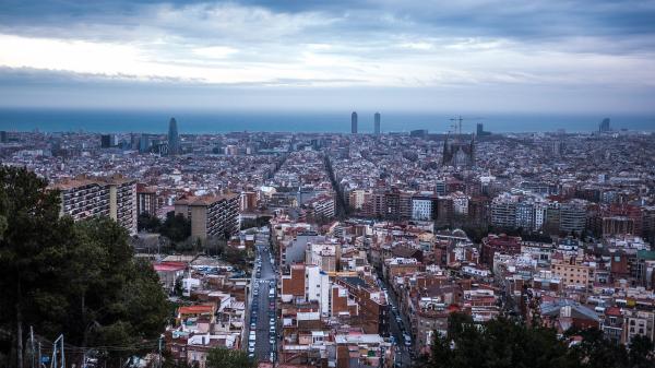 City full of buildings