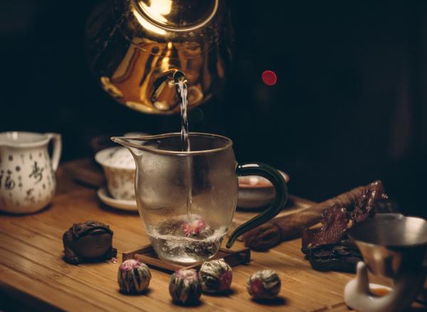 Clear Glass Pitcher And Kettle