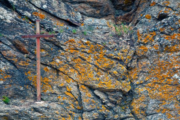 Cliff Cross - HDR