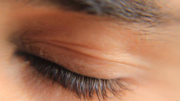 Closed eye