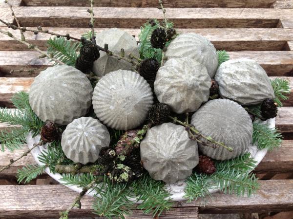 Concrete ornaments