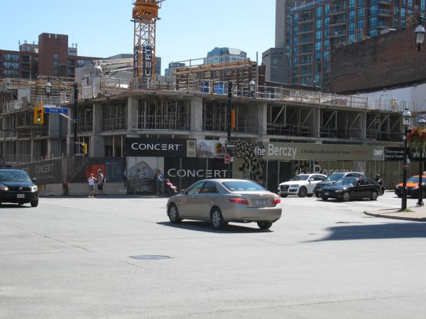 Constructing 'The Berczy', 2012 08 07.jpg