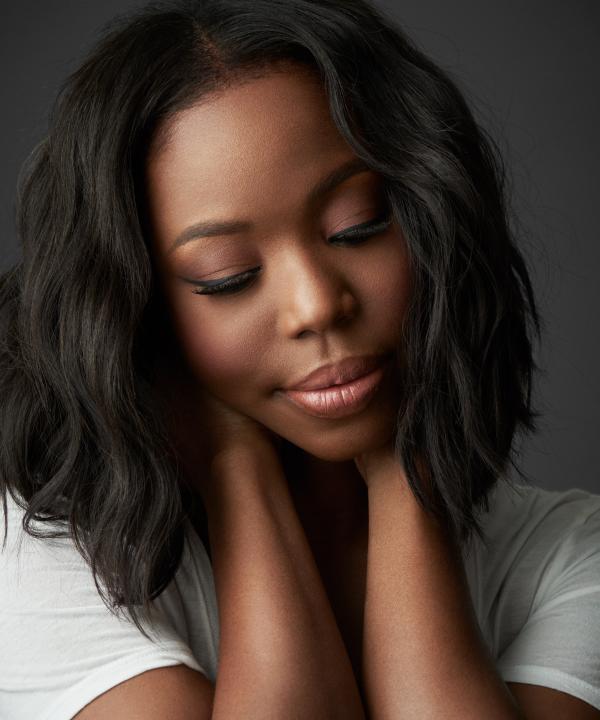 dark-skinned girl
